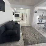 806 B2 Almar Luxury Residence-renting & Free Pool-family *