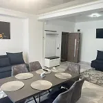 806 B2 Almar Luxury Residence-renting & Free Pool-family Năvodari