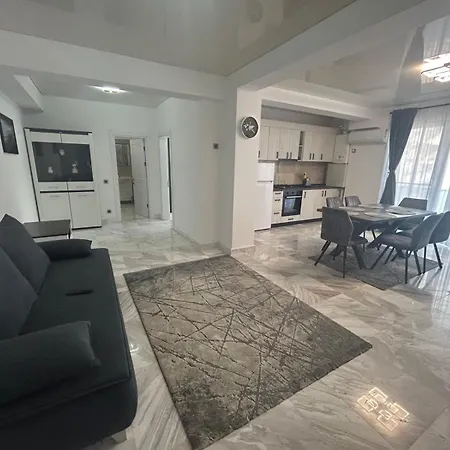 Apartment 806 B2 Almar Luxury Residence-renting & Free Pool-family *