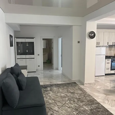 806 B2 Almar Luxury Residence-renting & Free Pool-family Lejlighed