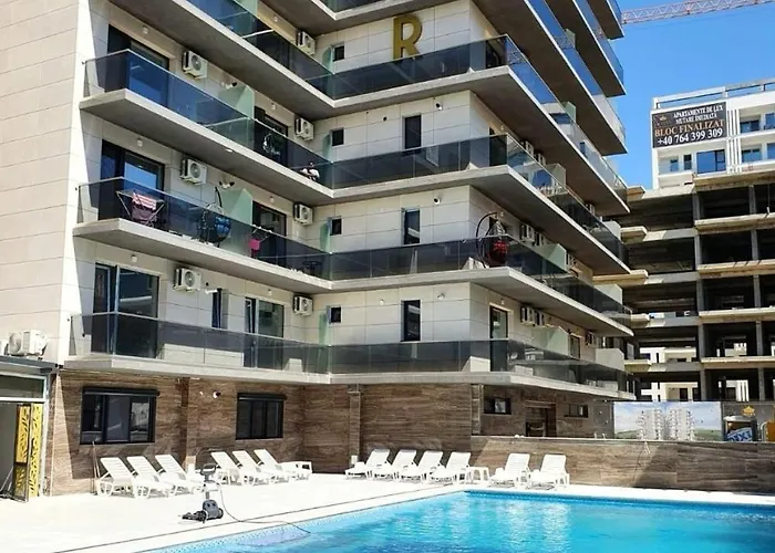 806 B2 Almar Luxury Residence-renting & Free Pool-family *