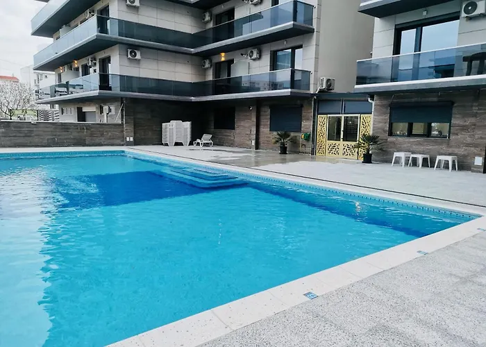 806 B2 Almar Luxury Residence-renting & Free Pool-family